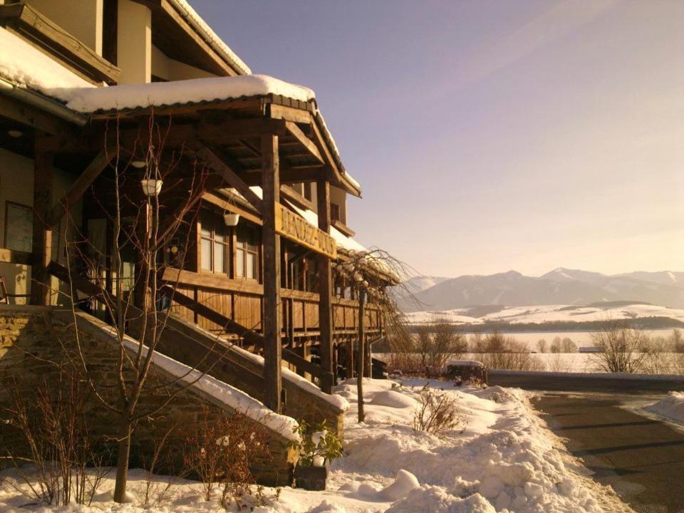 Hotel Rendez Vous Beharovce Dış mekan fotoğraf